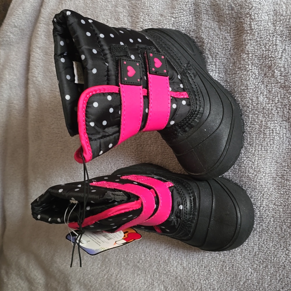Cold weather boots